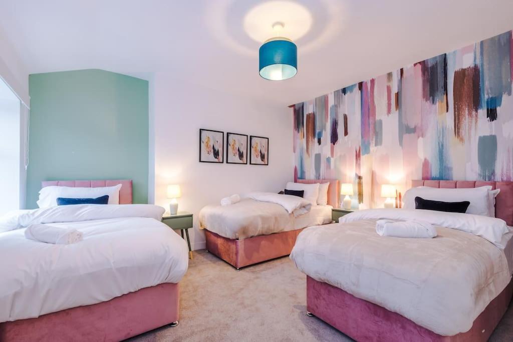 Villa 5 Bed Salford Sanctuary Retreat Manchester Esterno foto
