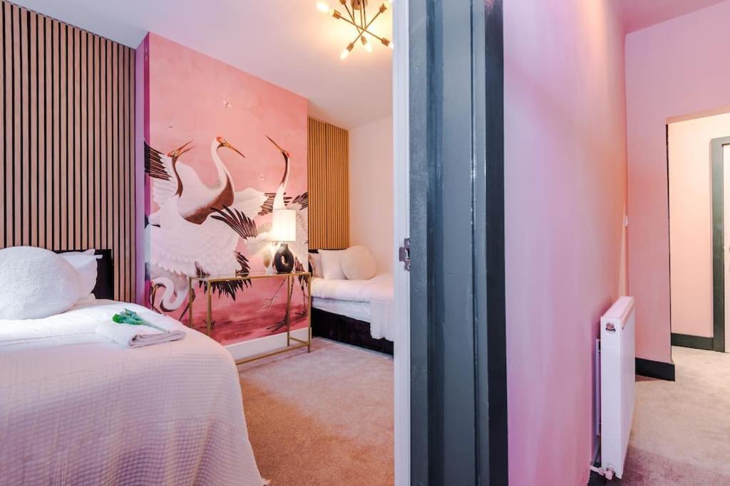 Villa 5 Bed Salford Sanctuary Retreat Manchester Esterno foto